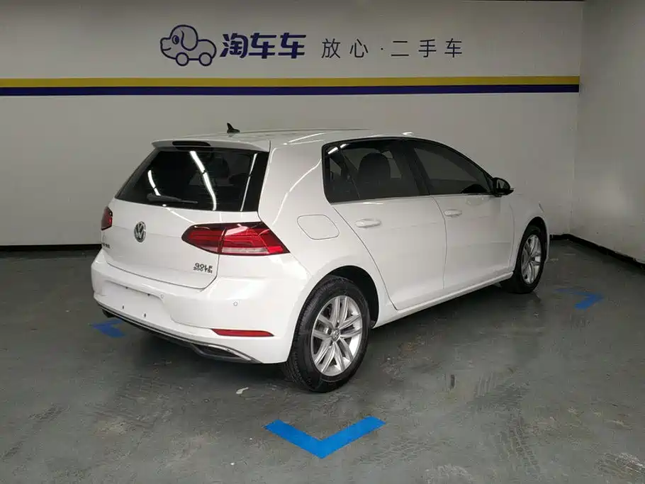 Volkswagen Golf 2020