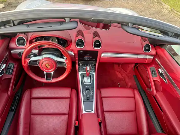 Porsche 718 2021