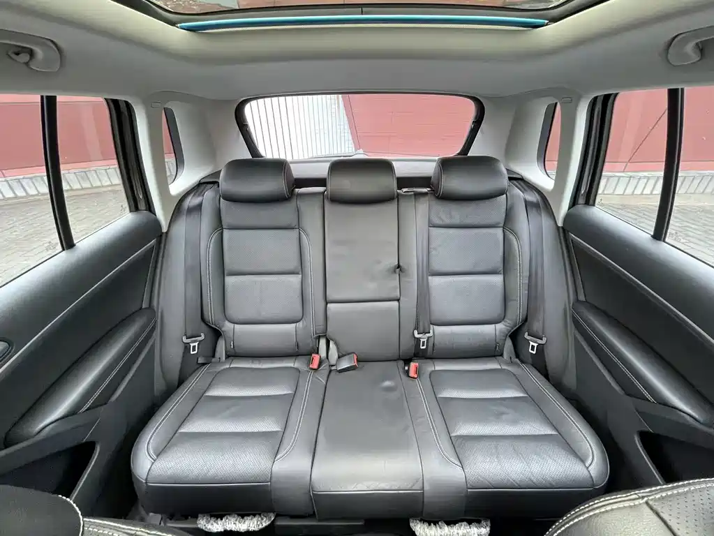 Volkswagen Tiguan 2016 — фото 17