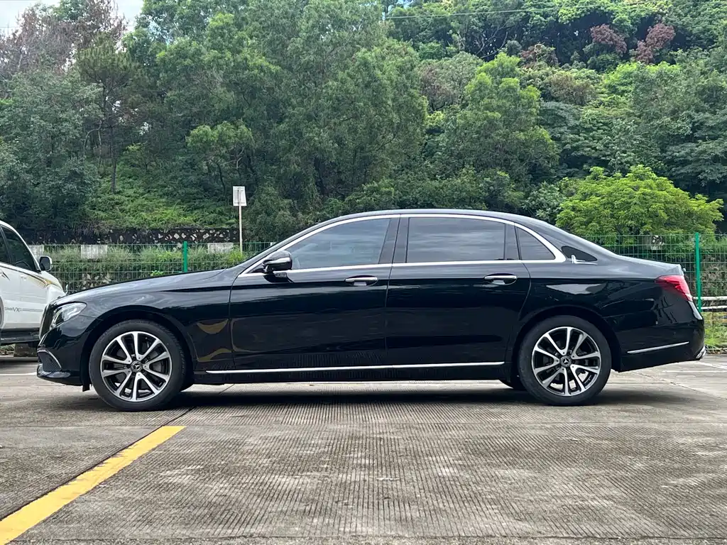 Mercedes-Benz E-Class 2018