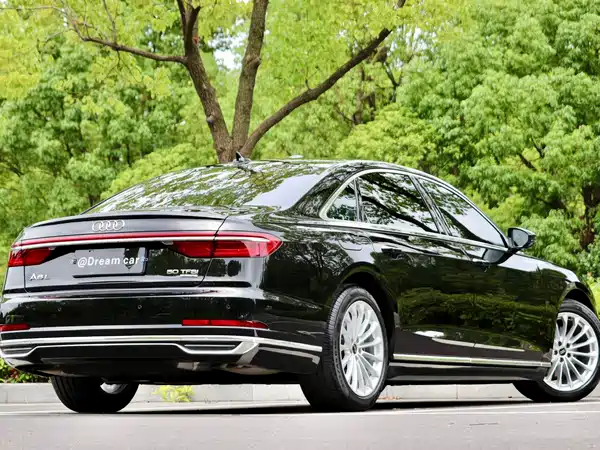 Audi A8 2022