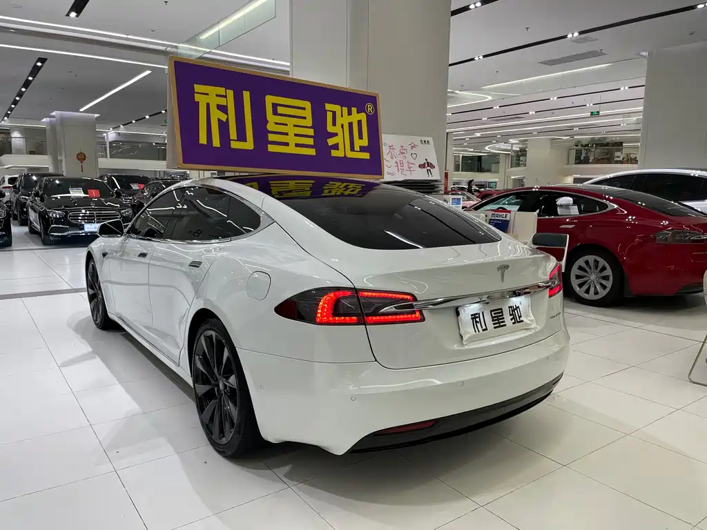 Tesla Model S 2021 — фото 4