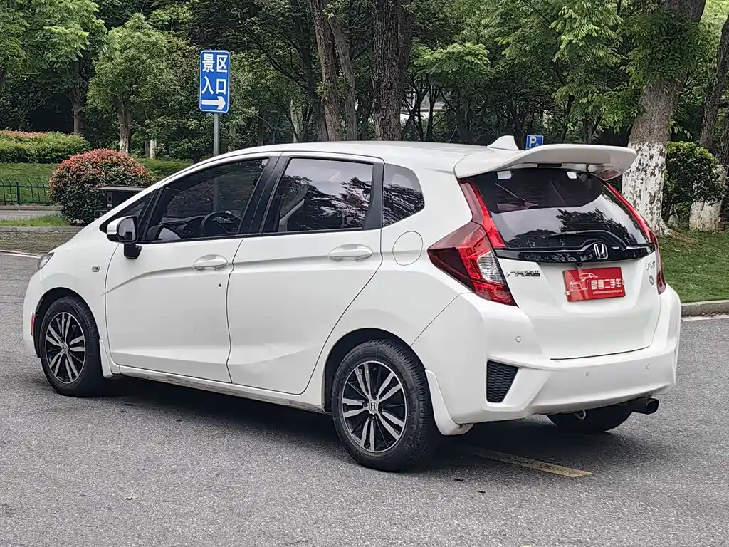 Honda Fit 2017 — фото 11