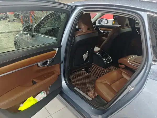 Volvo S90 2020