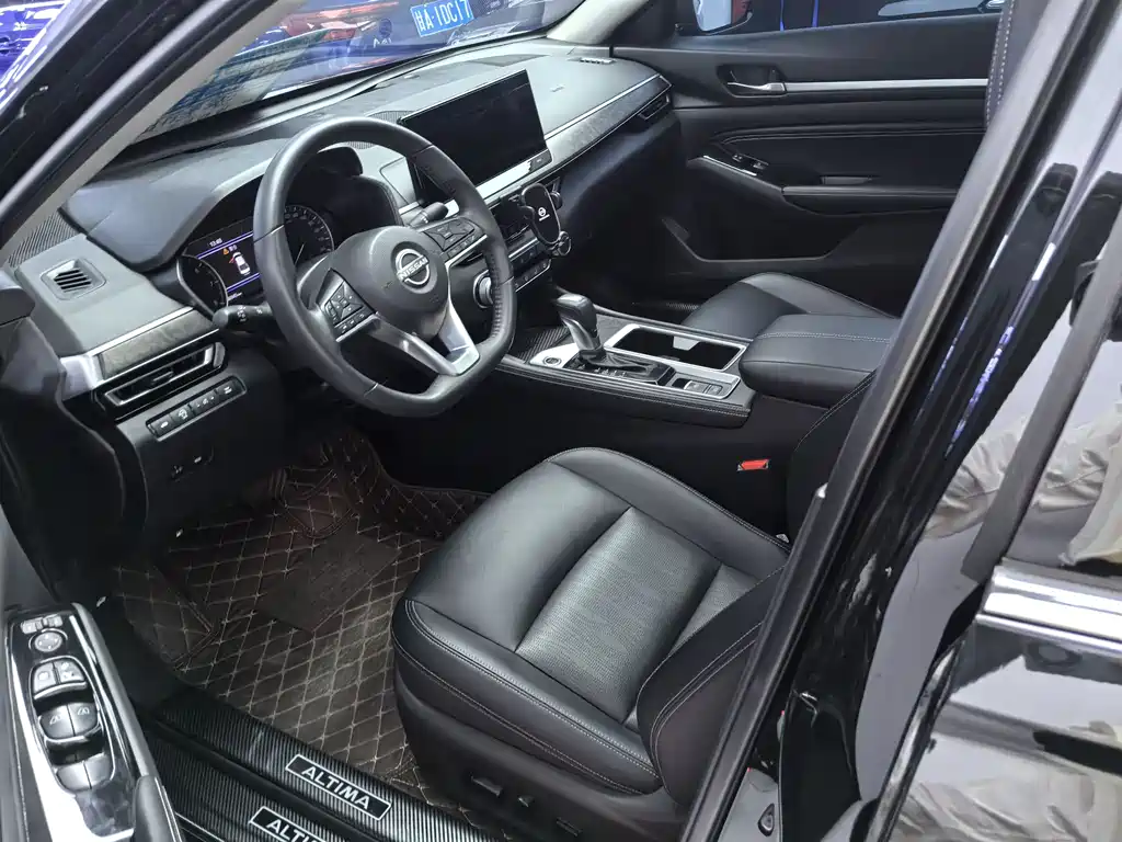 Nissan Teana 2025