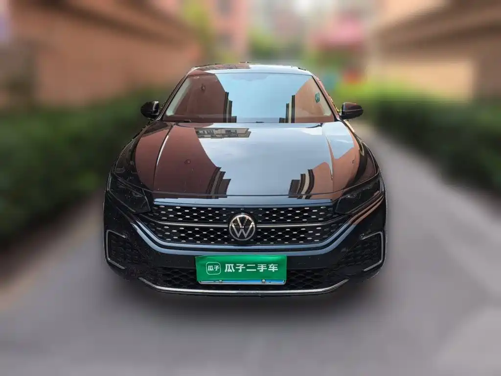 Volkswagen Passat 2023