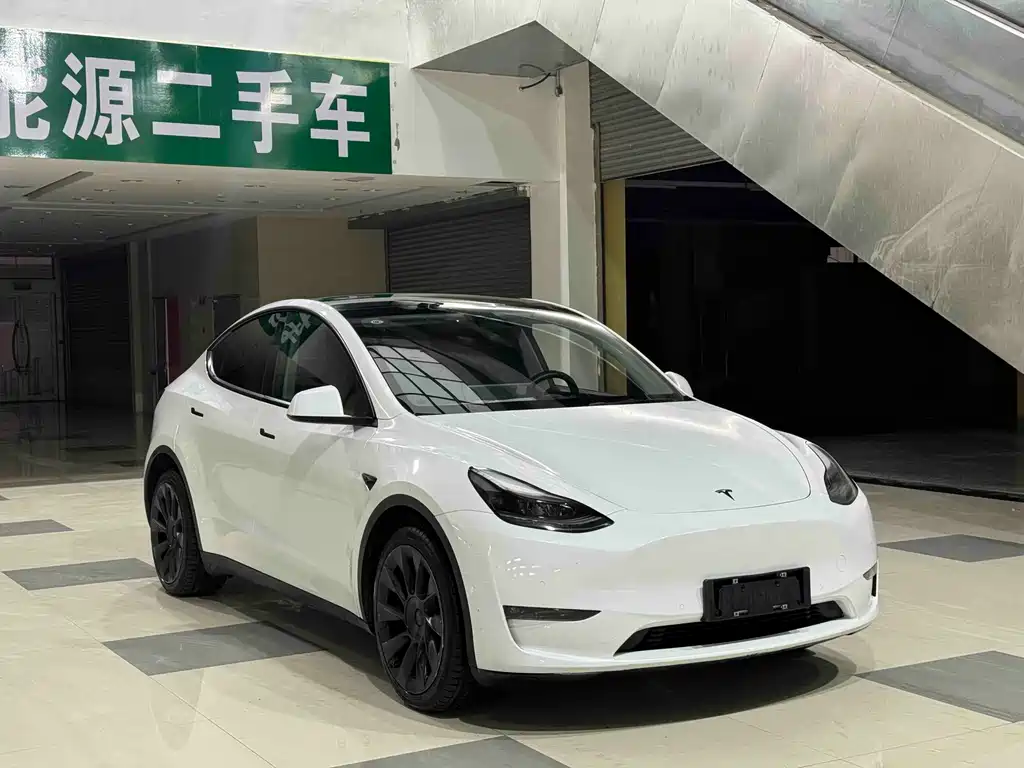 Tesla Model Y 2022 — фото 3