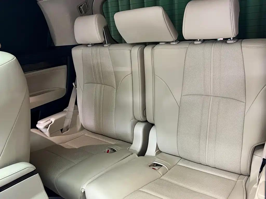 Toyota Alphard 2020 — фото 22