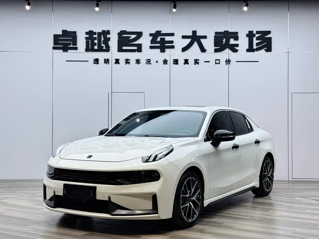 Lynk & Co 03 2022