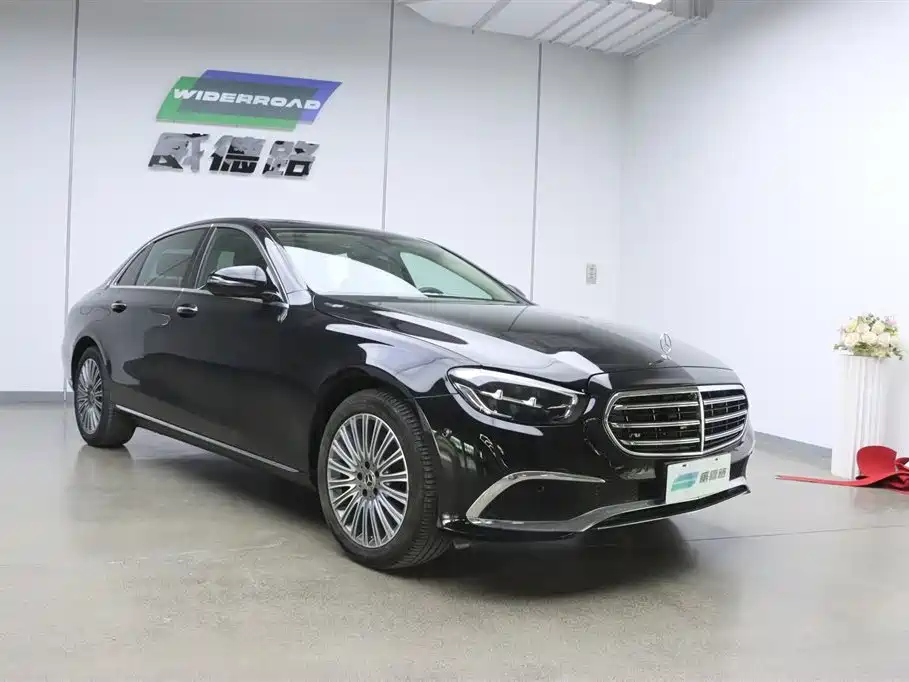 Mercedes-Benz E-Class 2021