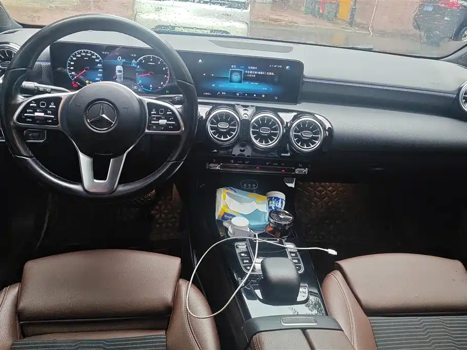 Mercedes-Benz A-Class 2022 — фото 12