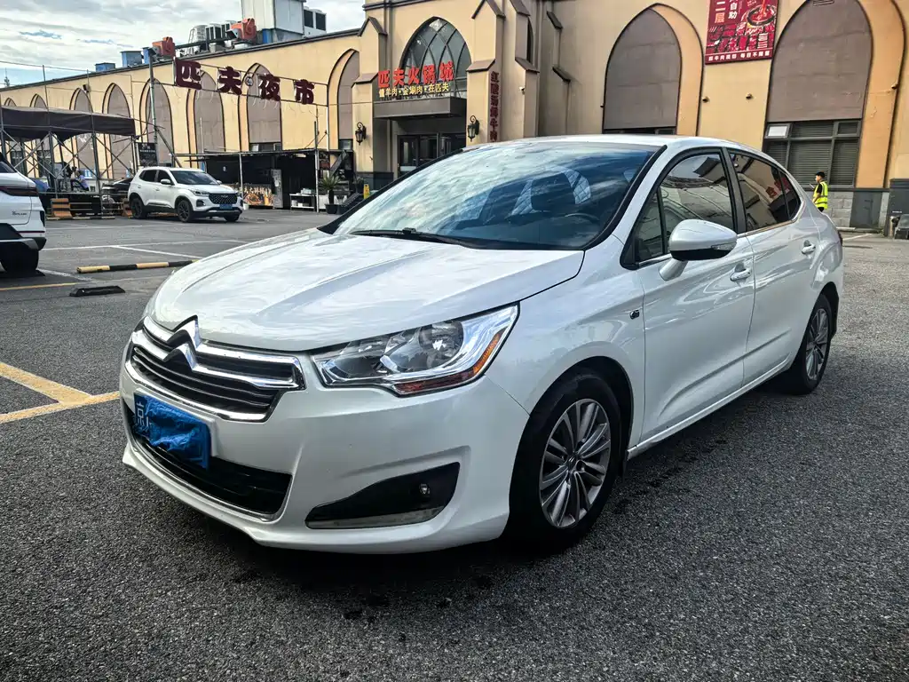 Citroën C4L 2014 — фото 1