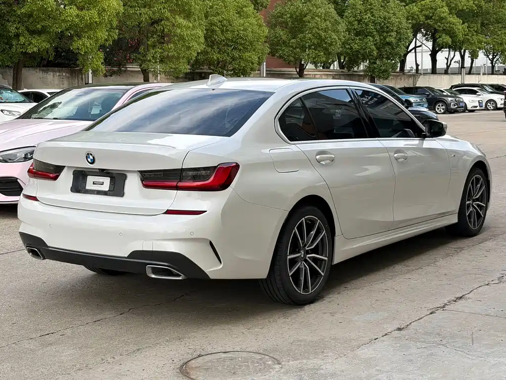 BMW 3 Series 2021
