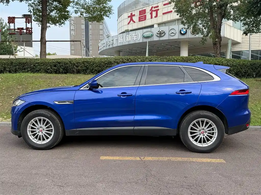 Jaguar F-PACE 2019