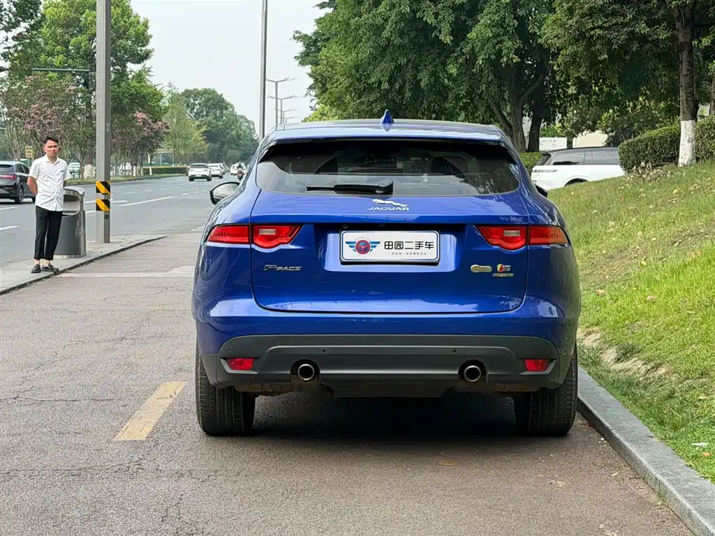 Jaguar F-PACE 2019