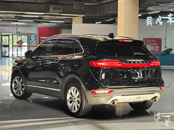 Lincoln MKC 2018