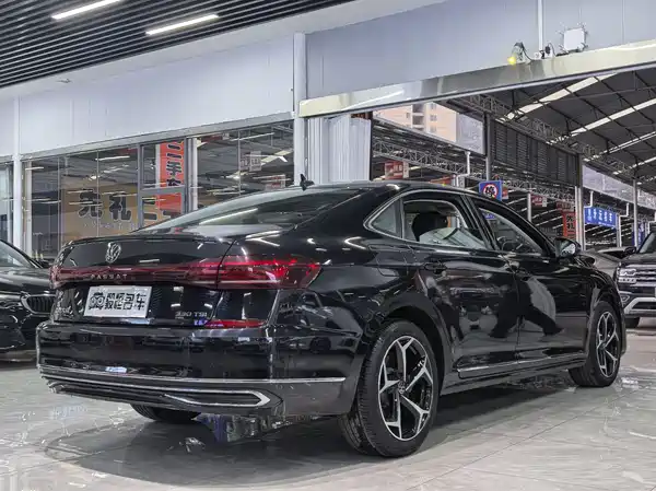 Volkswagen Passat 2023
