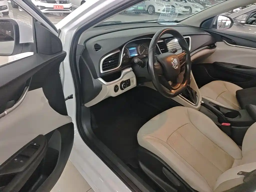 Buick Excelle 2016 — фото 16