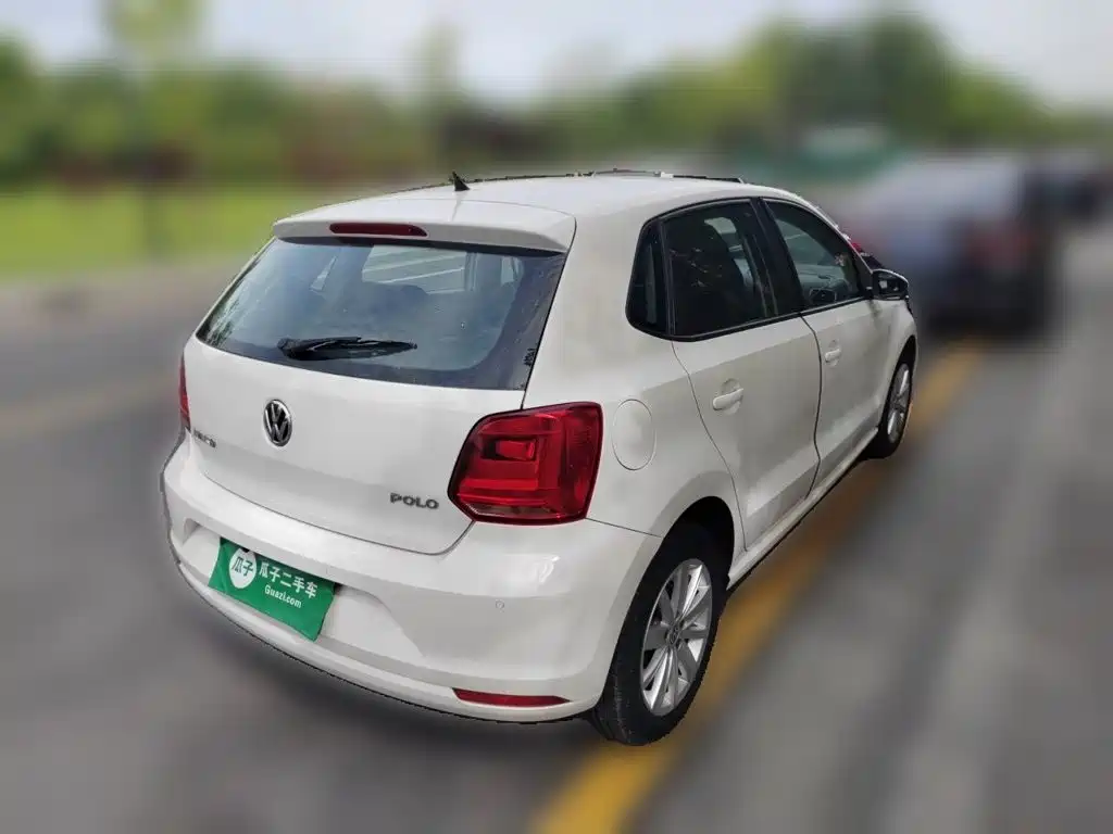 Volkswagen Polo 2015 — фото 5