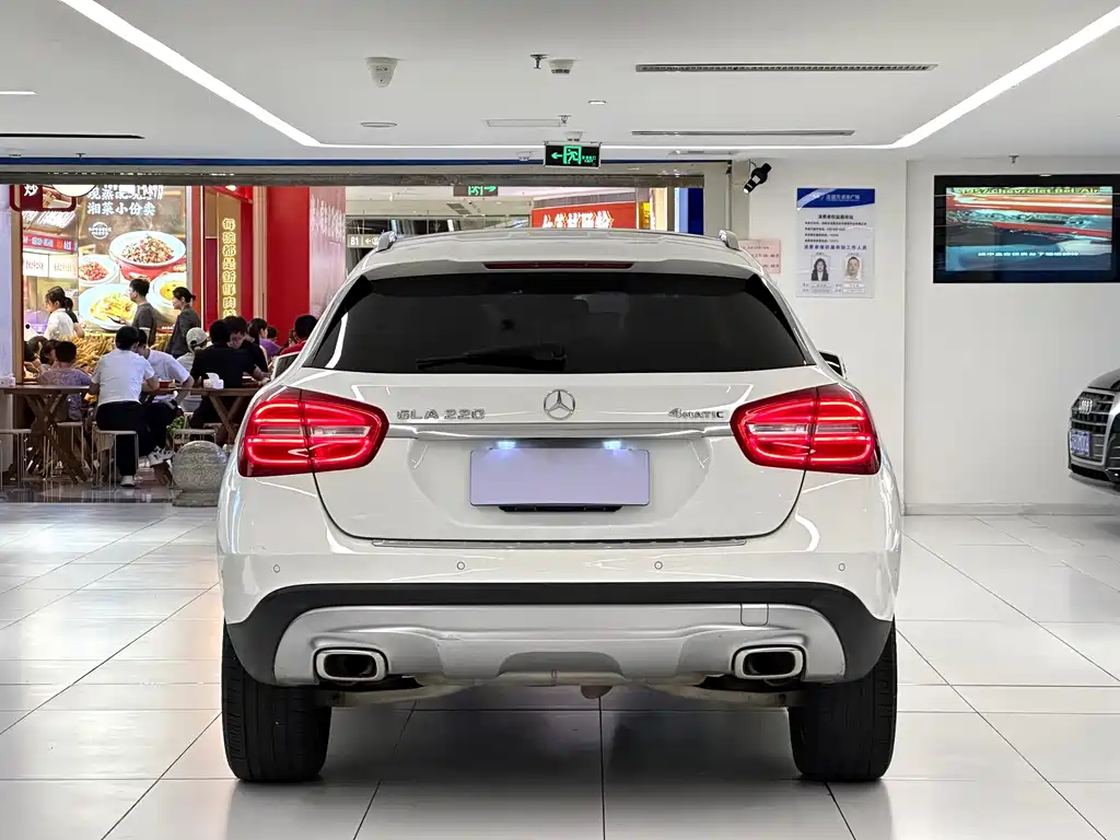 Mercedes-Benz GLA 2016