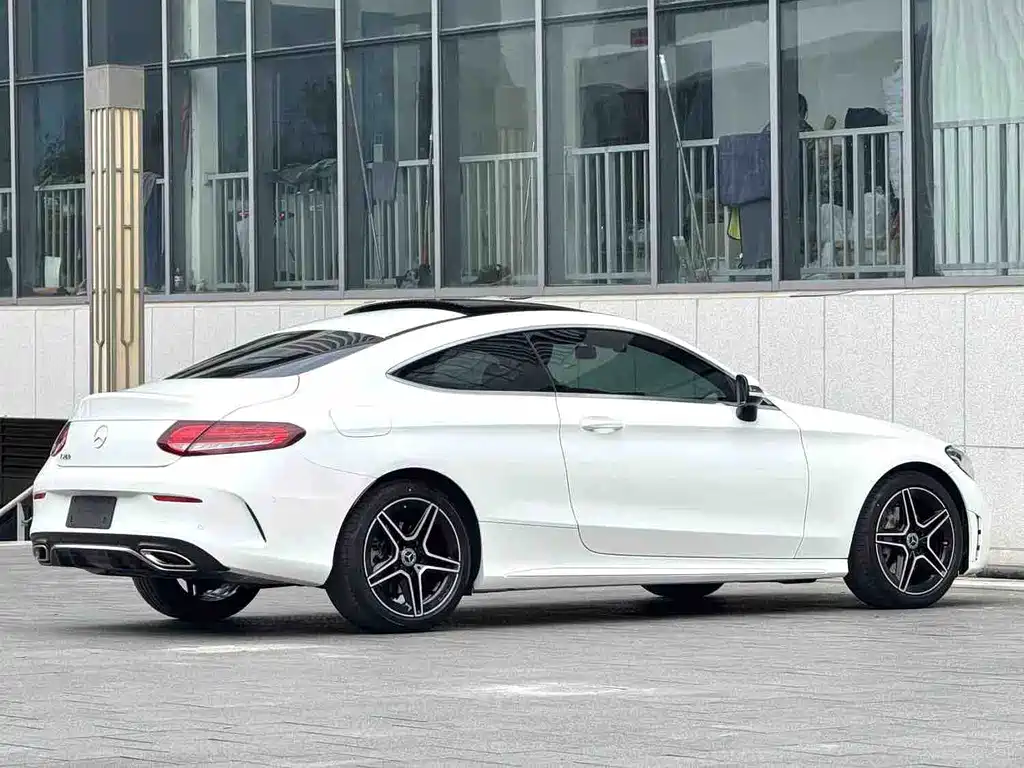 Mercedes-Benz C-Class 2020