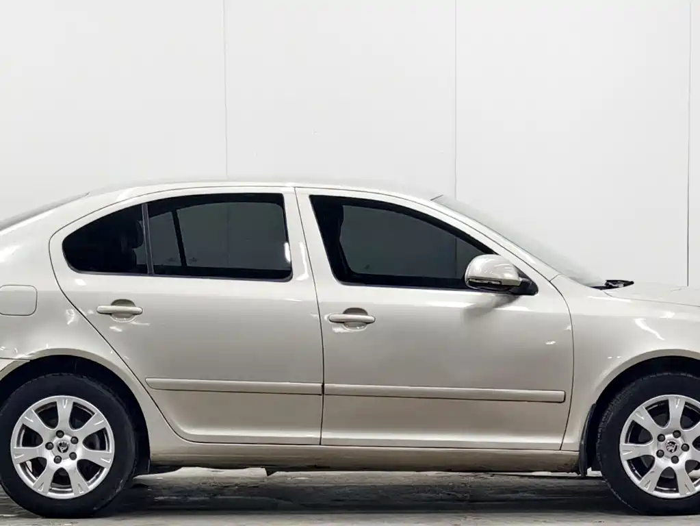 Skoda Octavia 2014 — фото 8