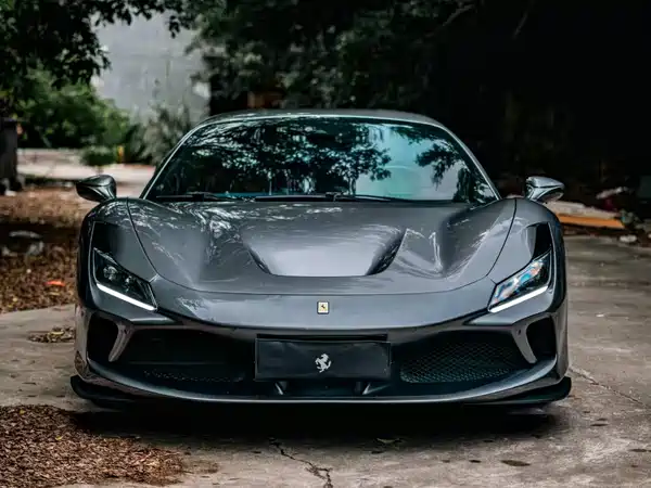 Ferrari F8 2021
