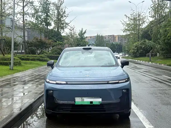 Leapmotor B10 2025
