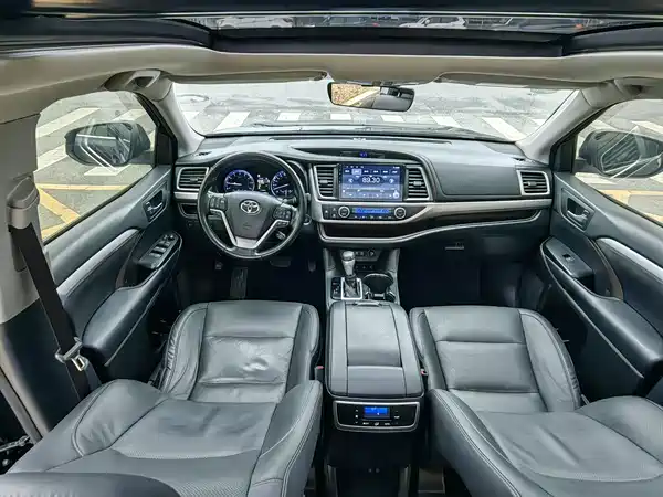 Toyota Highlander 2018