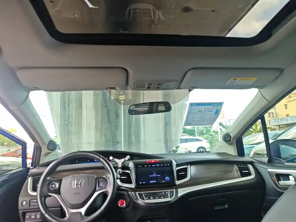 Honda Jade 2018 — фото 18