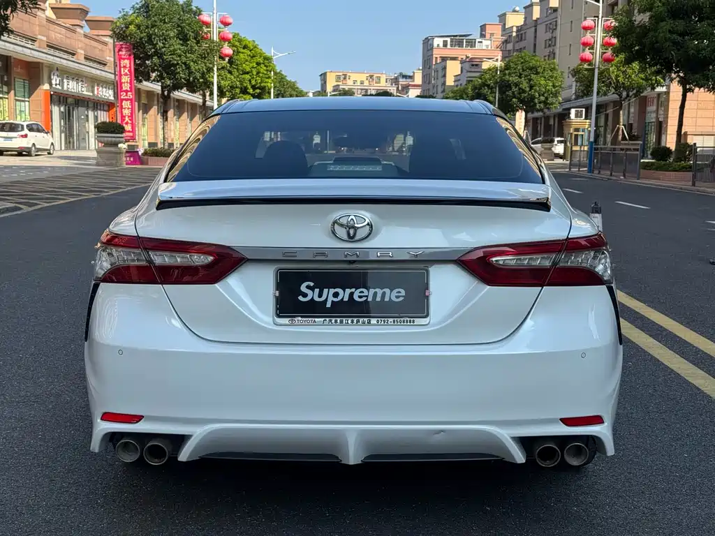 Toyota Camry 2020 — фото 20