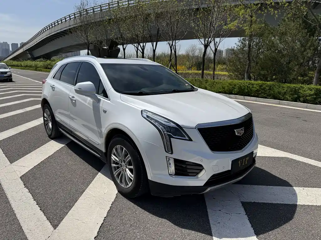 Cadillac XT5 2018 — фото 3
