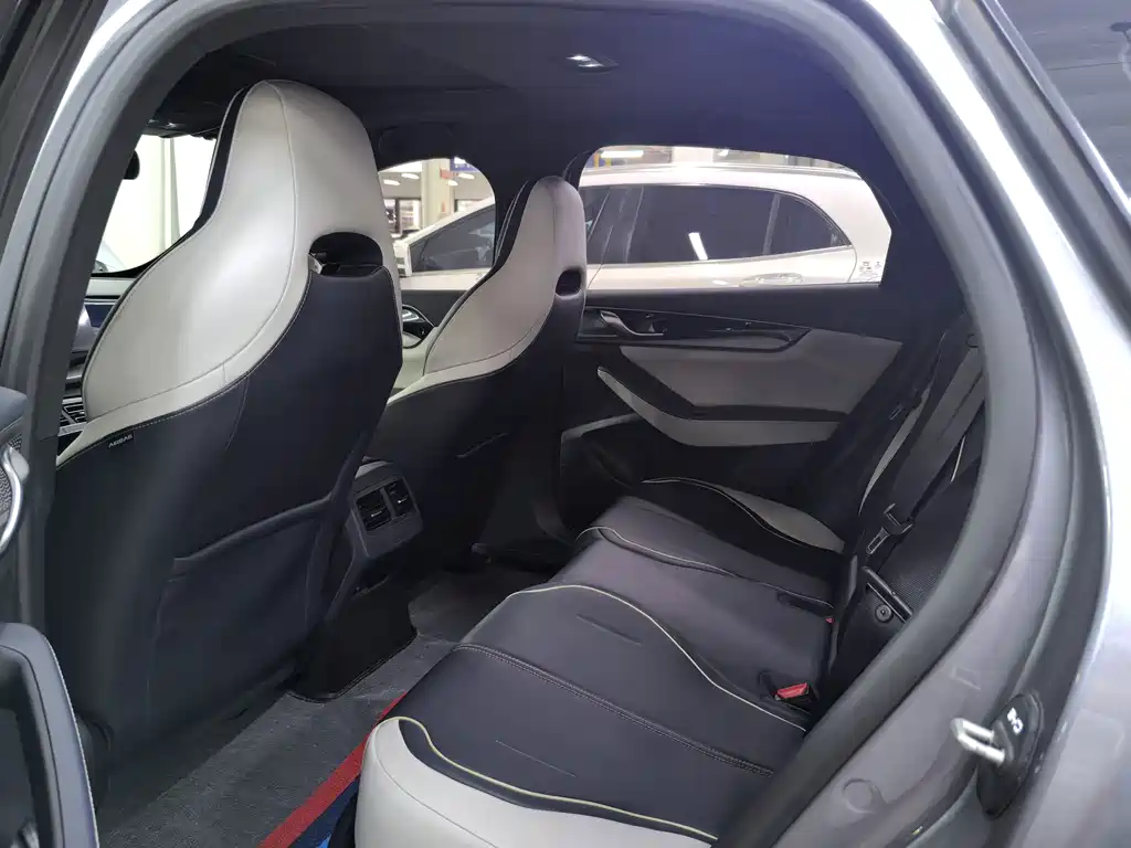 BYD Qin PLUS 2023 — фото 10