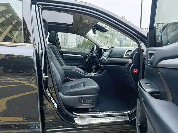 Toyota Highlander 2018