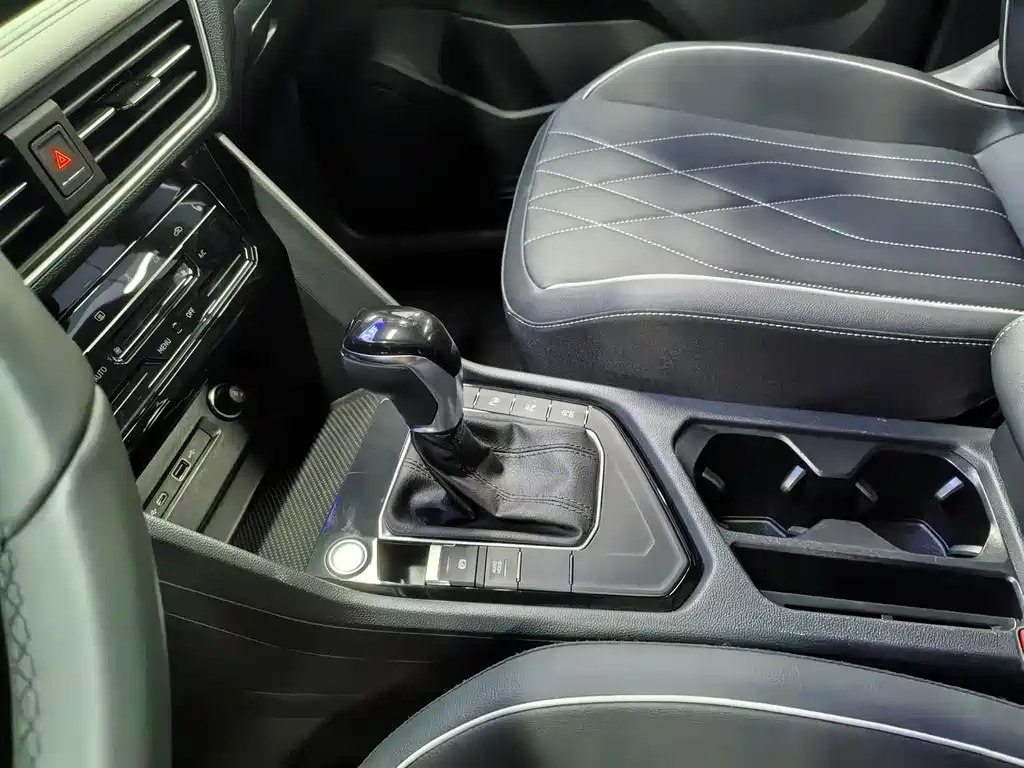 Volkswagen Tiguan L 2024