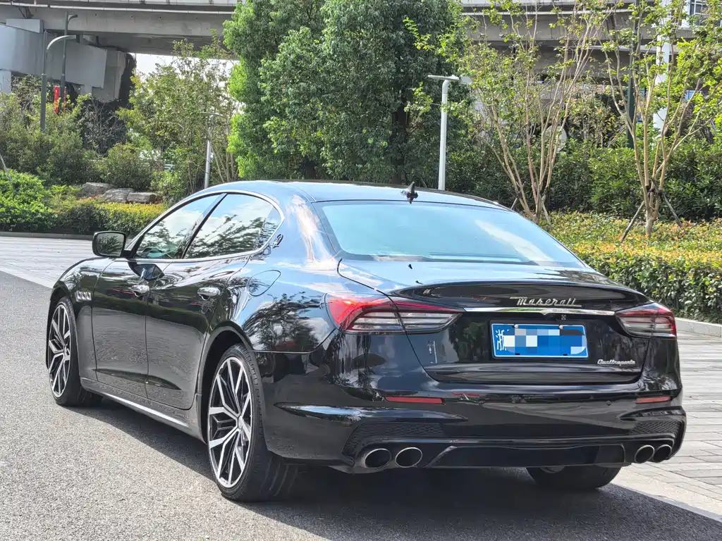 Maserati Quattroporte 2016 — фото 4