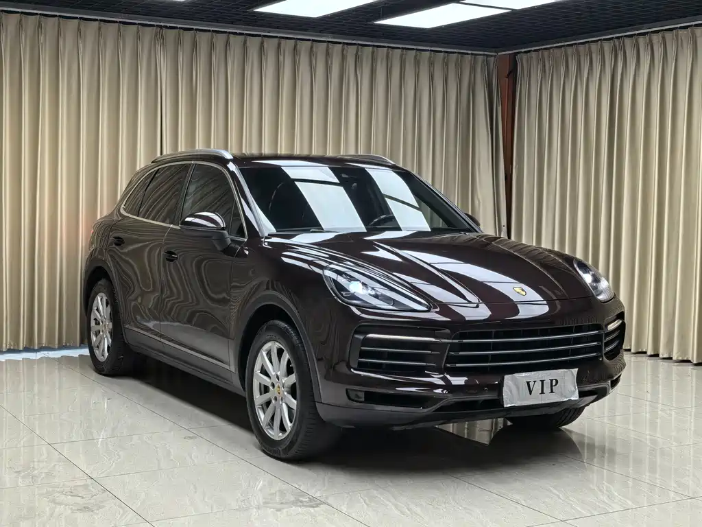 Porsche Cayenne 2019 — фото 3