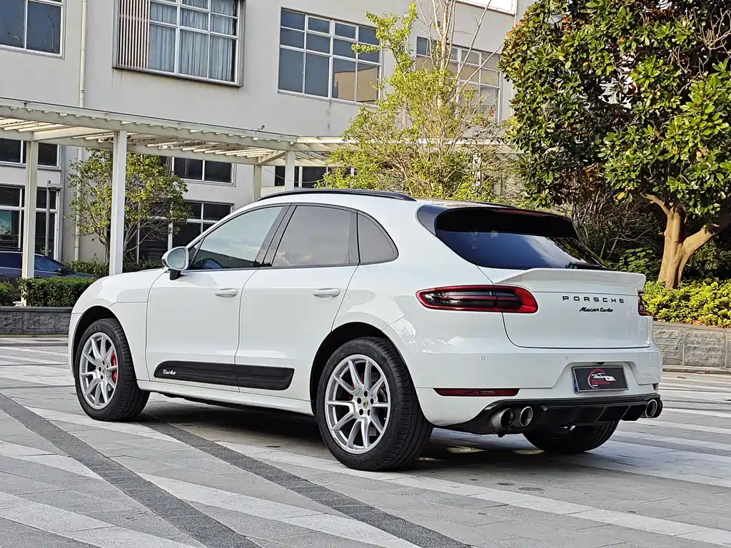 Porsche Macan 2015 — фото 6