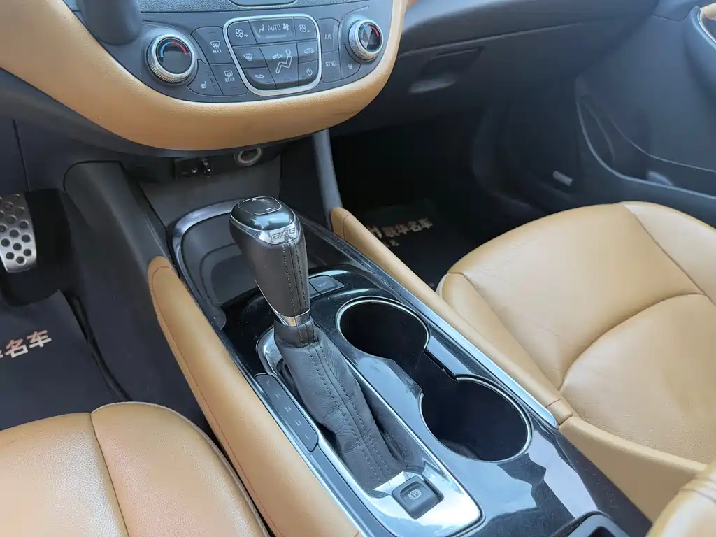 Chevrolet Malibu XL 2017 — фото 16