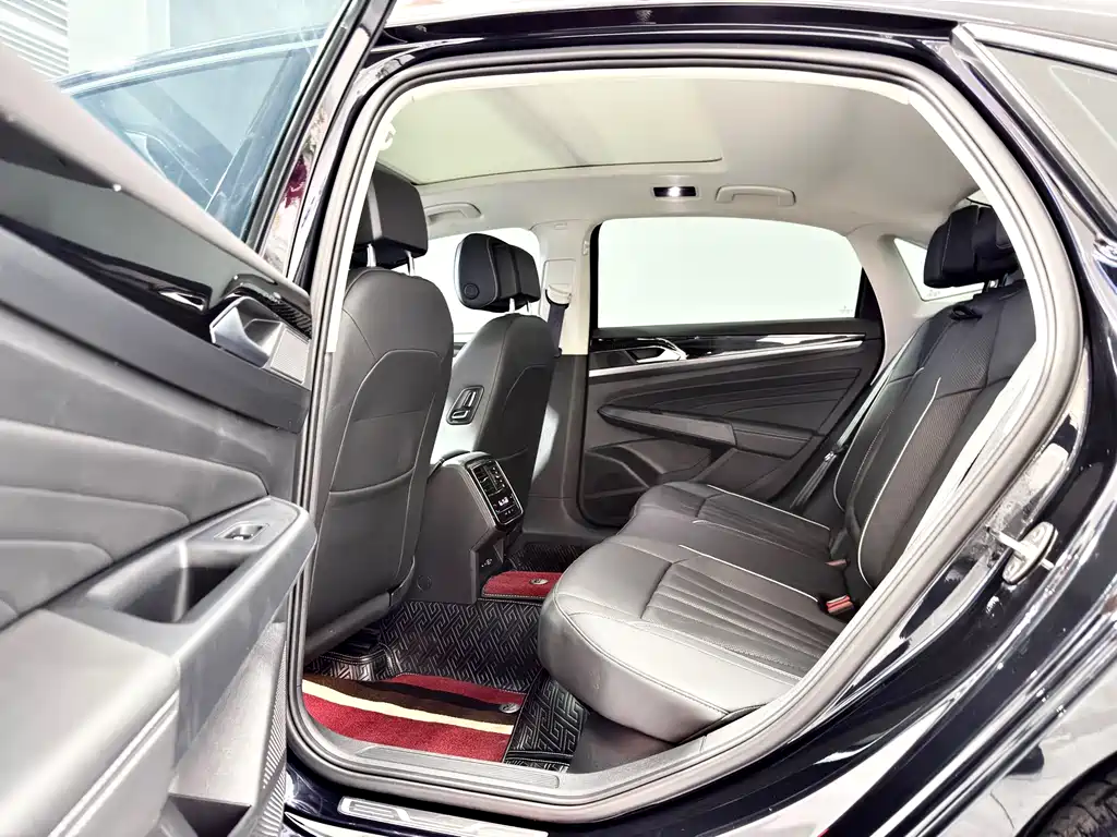 Volkswagen Passat 2024