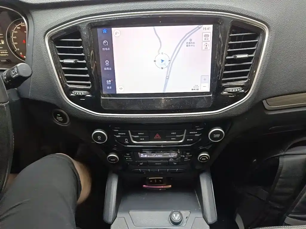 Geely Vision X6 2017 — фото 13
