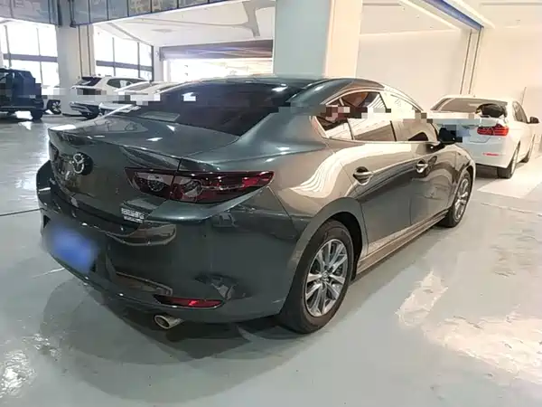 Mazda 3 Axela 2020