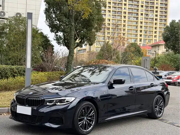 BMW 3 Series 2022