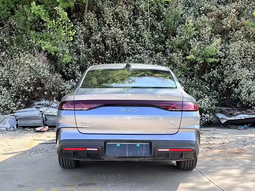 BYD Qin L 2025 — фото 10