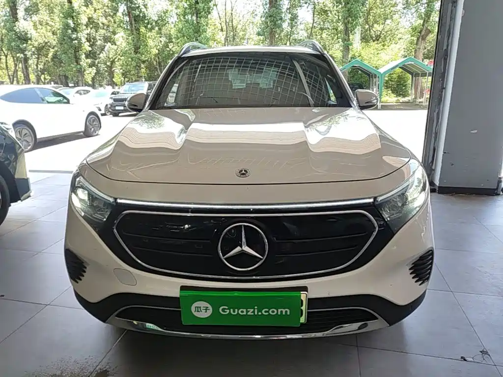 Mercedes-Benz EQB 2024