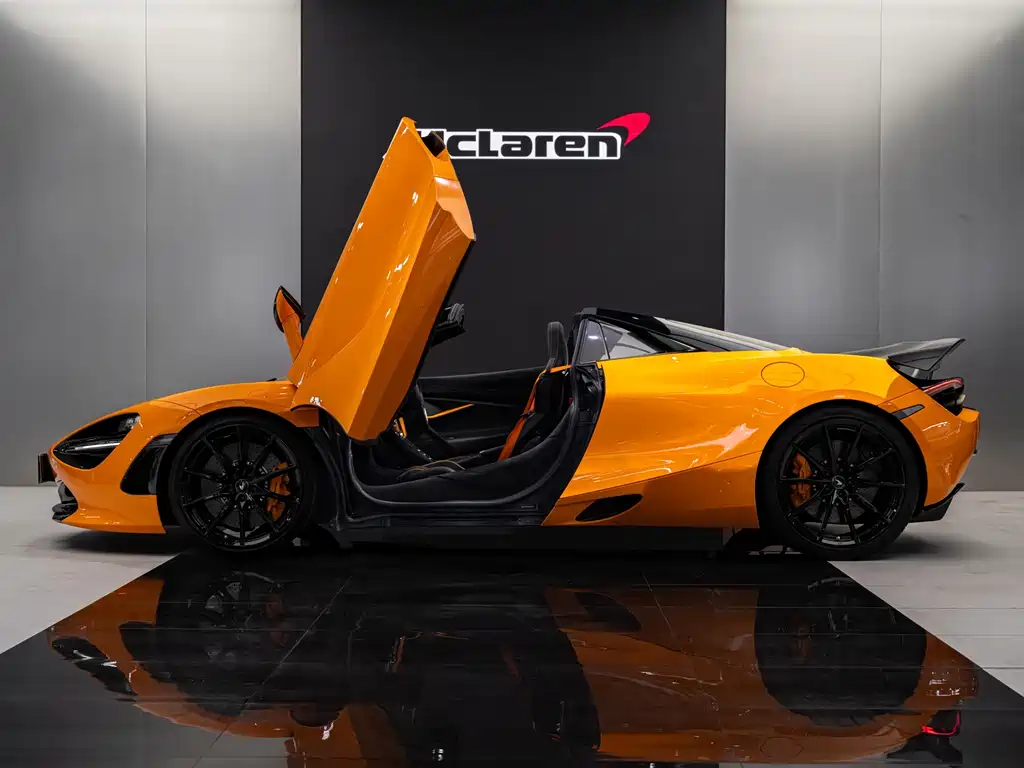 McLaren 720S 2020 — фото 11