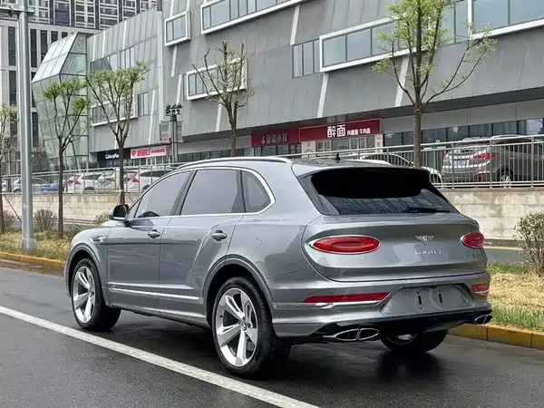 Bentley Bentayga 2021