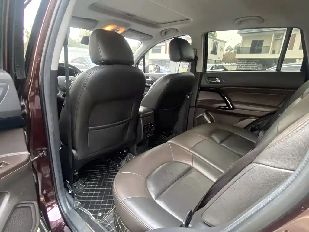 GAC Motor Trumpchi GS4 2018 — фото 13