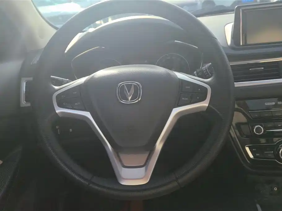 Changan V7 2015 — фото 15