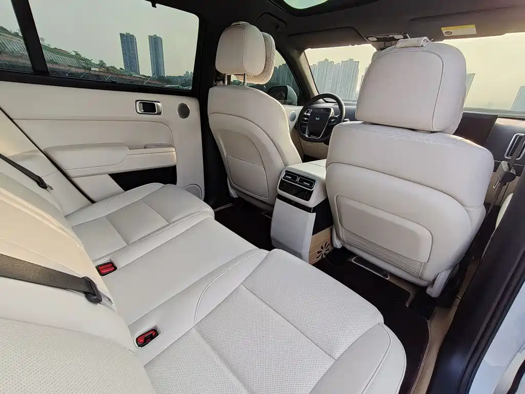 Li Auto Li L7 2025 — фото 19